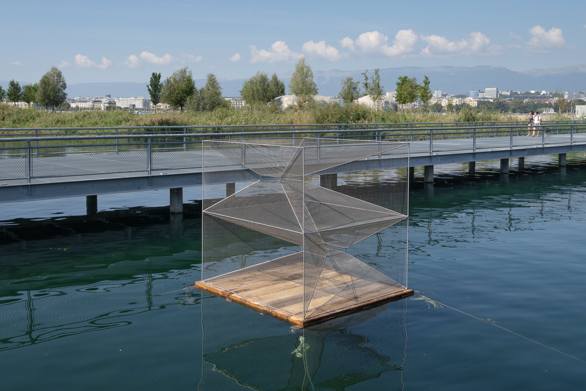 reconnecting.earth - la biennale de l'art et de la nature urbaine - Genève, exposition nomade et programme éducatif